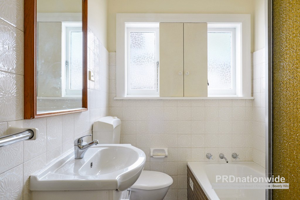 1 Moondani Rd  BEVERLY HILLS 7