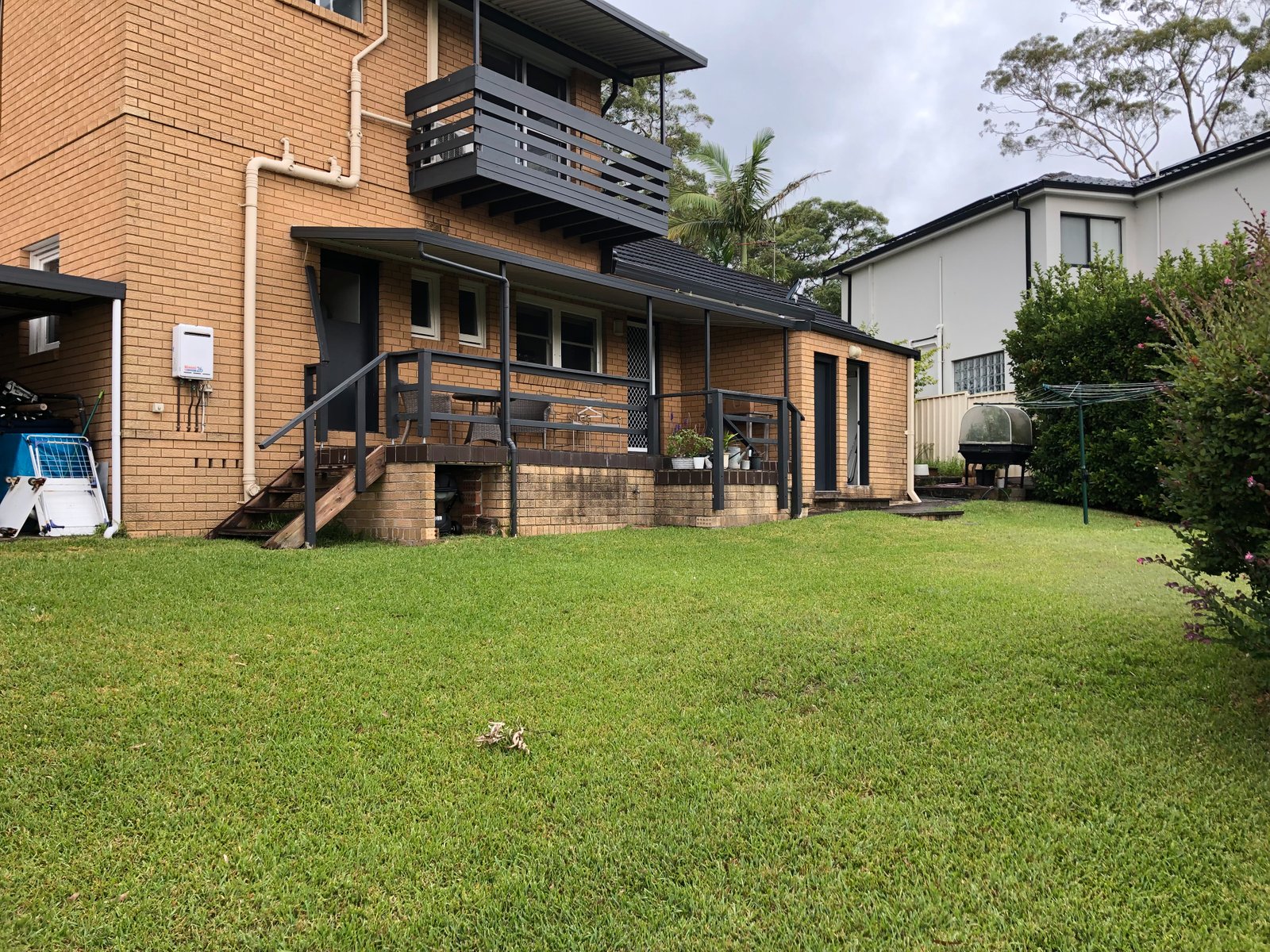 1 Moons Avenue LUGARNO 2