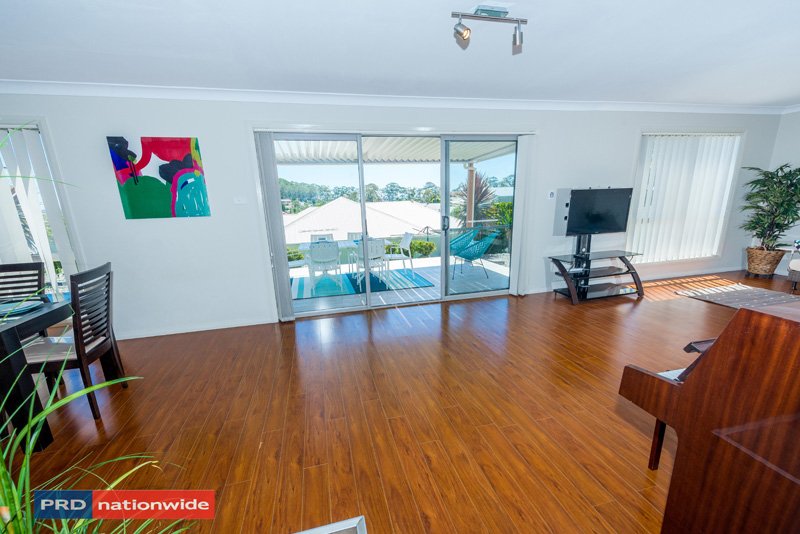 1 Mooring Avenue CORLETTE 9