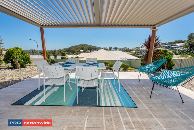 1 Mooring Avenue CORLETTE 19