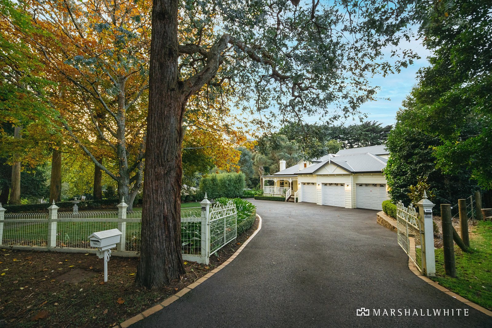 1 Mt Erin Road, Ferny Creek, VIC