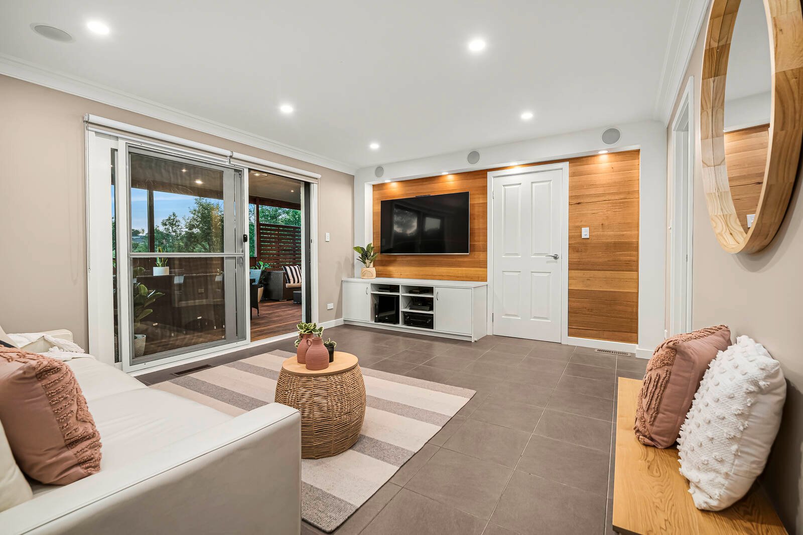 Real Estate and Property in 1 Narcissus Court, Doncaster East, VIC