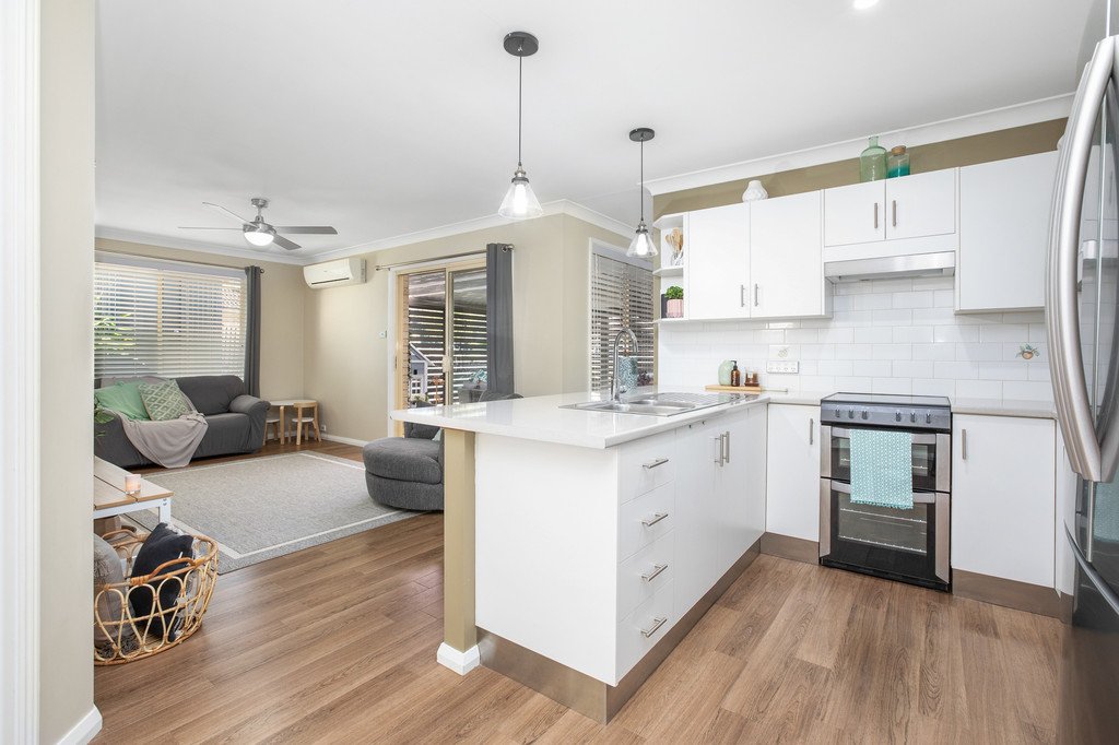 1 Nardoo Avenue ABERGLASSLYN 8
