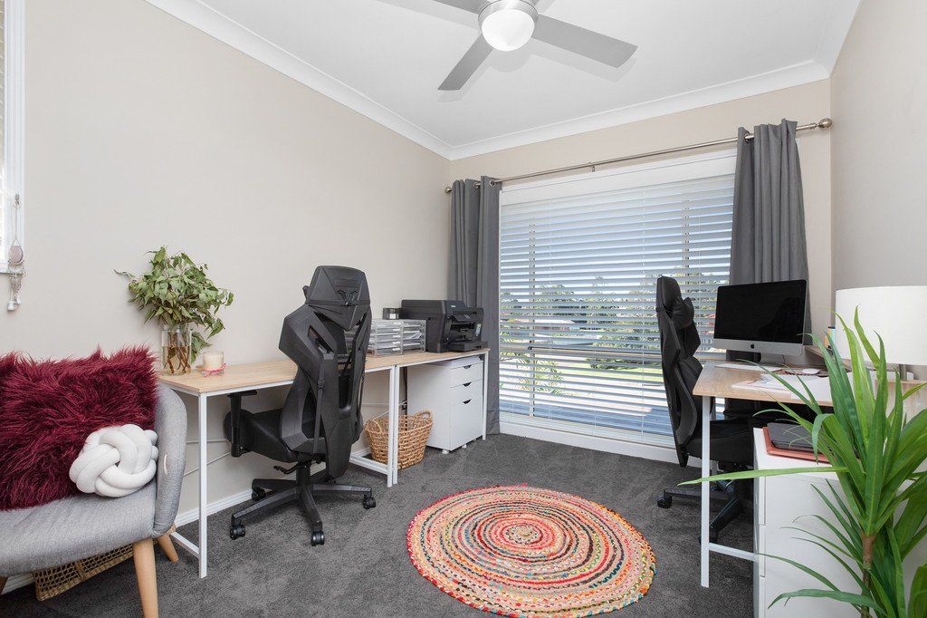 1 Nardoo Avenue ABERGLASSLYN 14