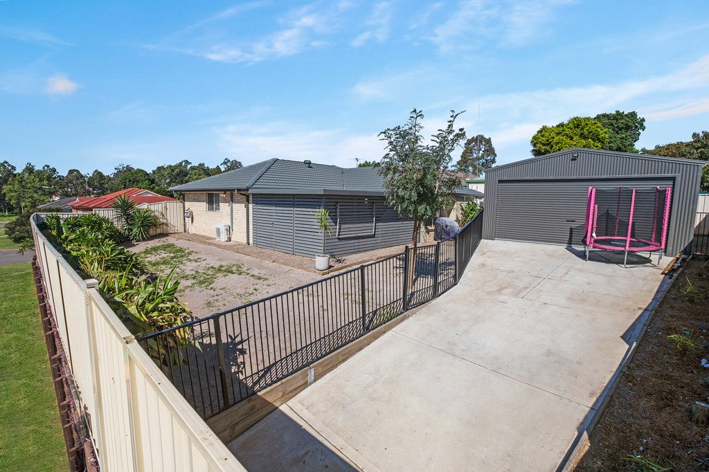 1 Nardoo Avenue ABERGLASSLYN 21