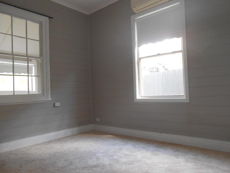 1 Nemingha Heights Rd  TAMWORTH 7