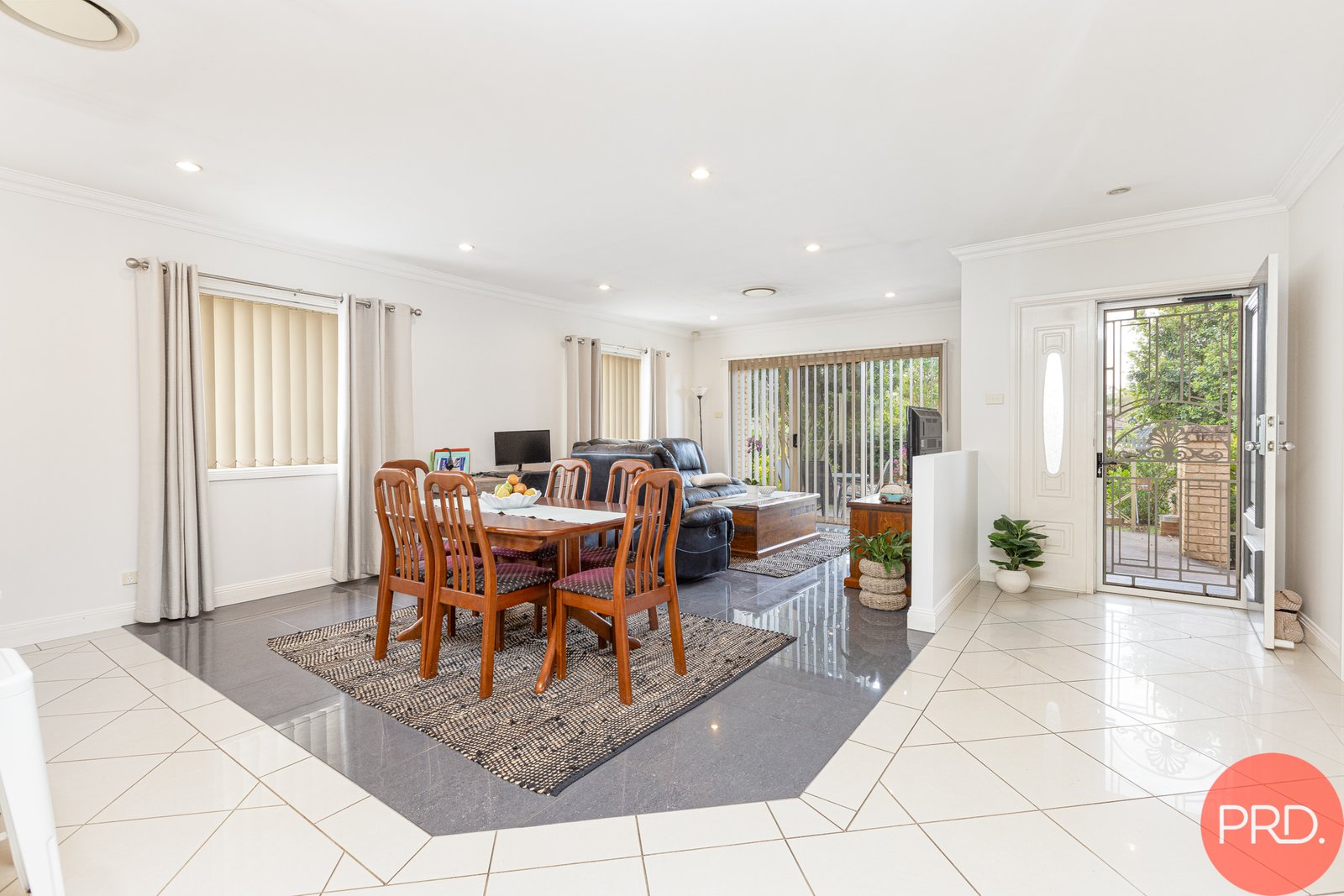 1 Norwich Avenue RAWORTH 6