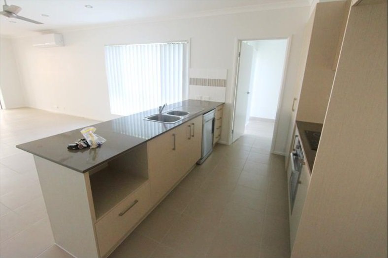 1 Numalia Lane BOYNE ISLAND 10