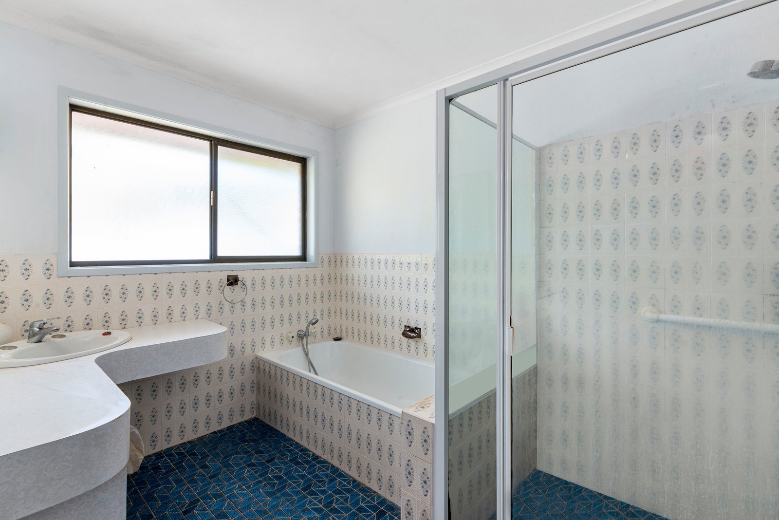 1 Numidia Street CURRUMBIN WATERS 10