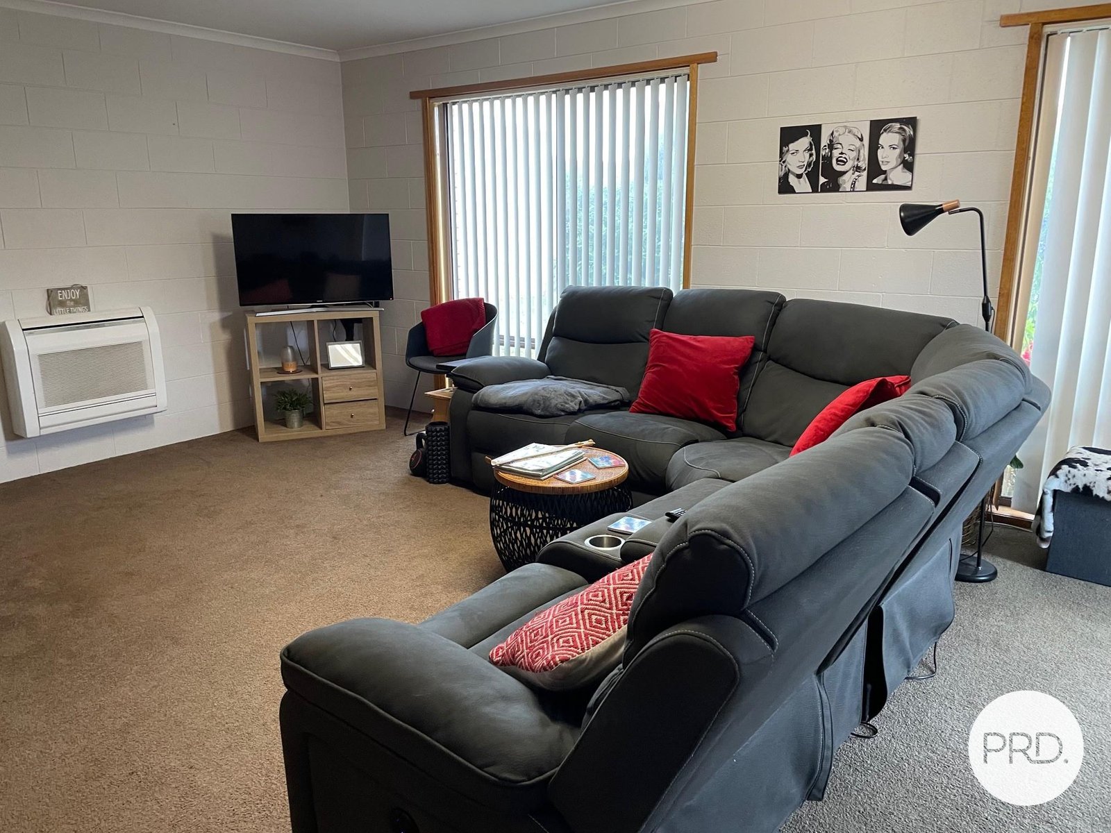 1 Ocean Grove CARLTON 4