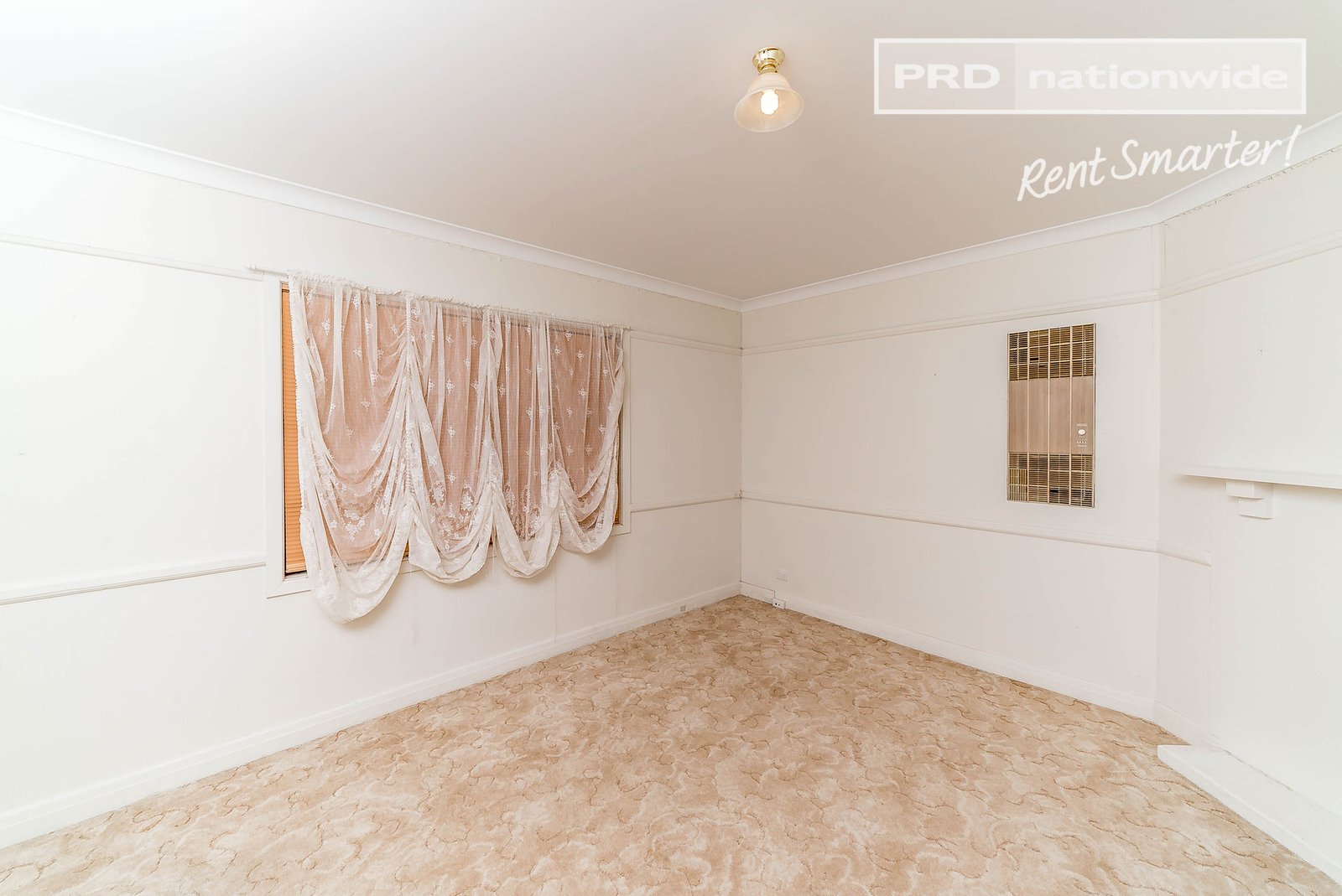 1 O'Connell Street LOCKHART 4
