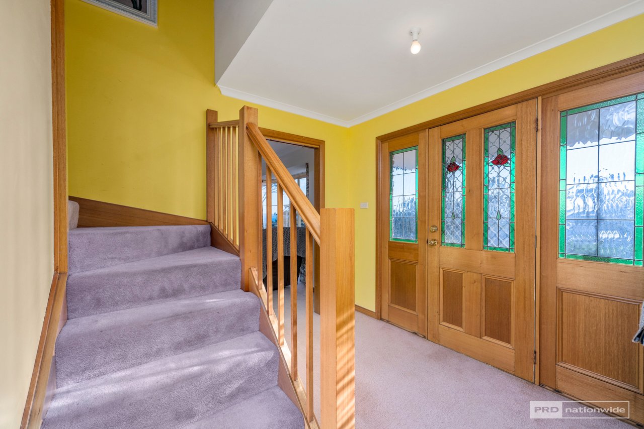 1 Olinka Court CARLTON 6