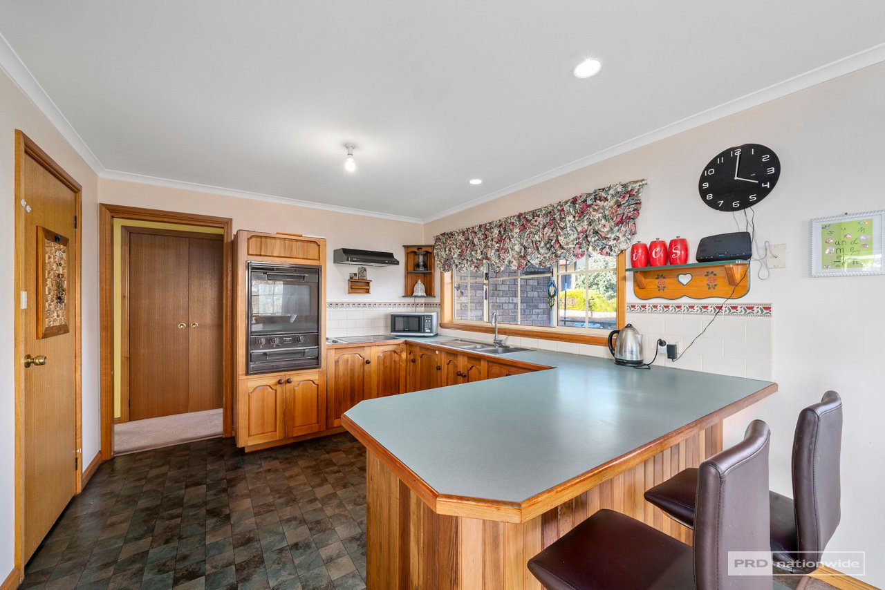 1 Olinka Court CARLTON 12