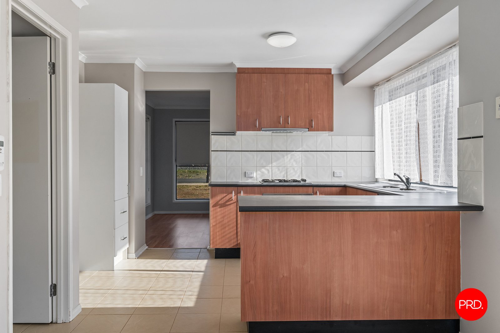 1 Ombana Court ASCOT 5