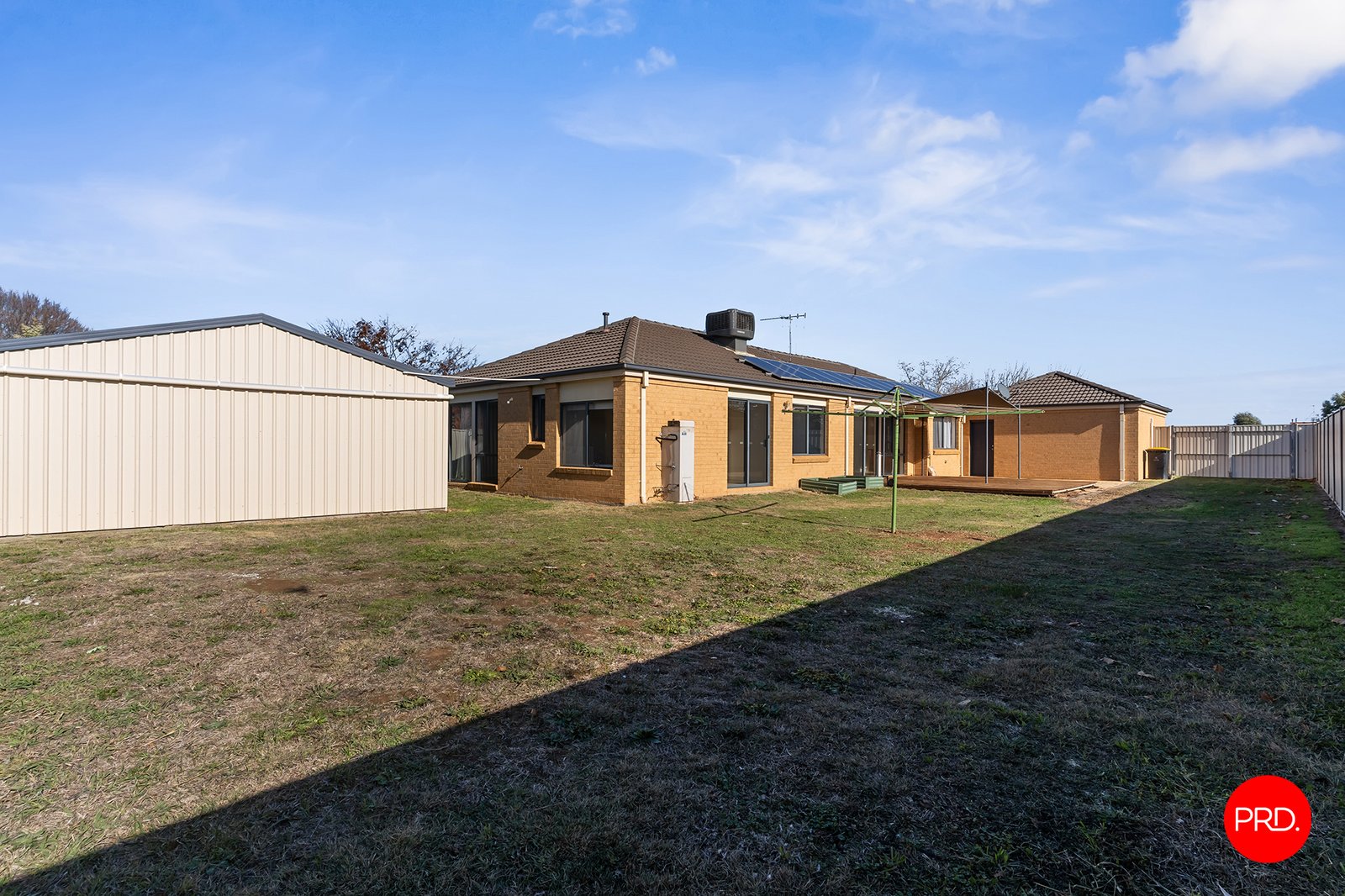 1 Ombana Court ASCOT 19