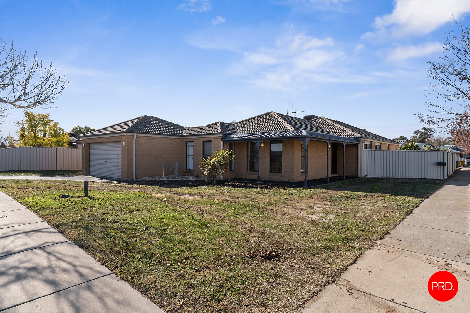 1 Ombana Court ASCOT 1