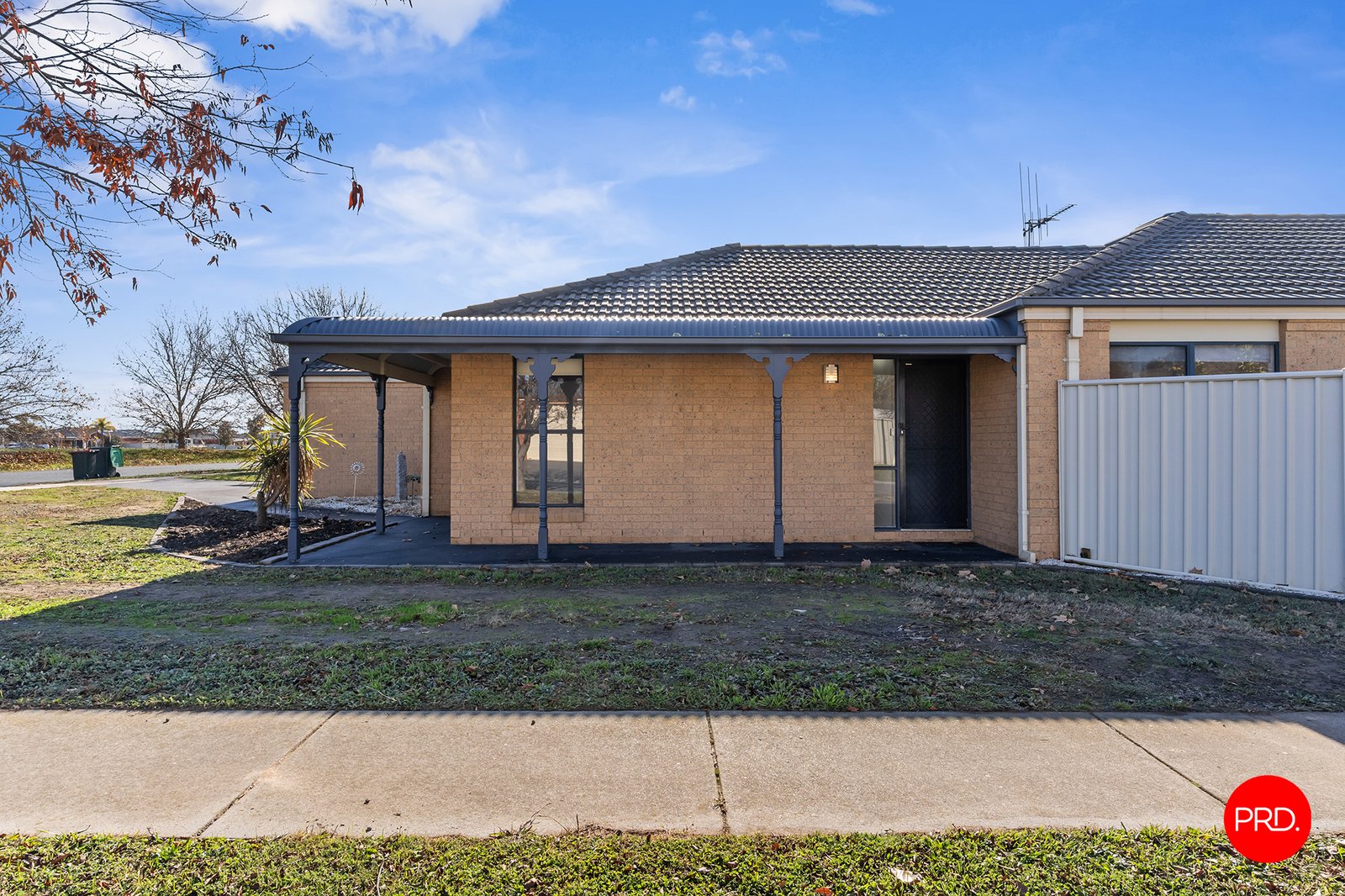 1 Ombana Court ASCOT 2