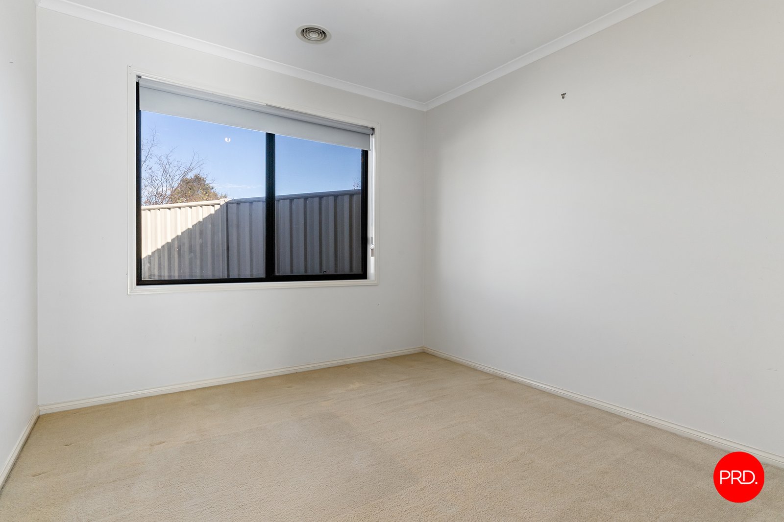 1 Ombana Court ASCOT 7
