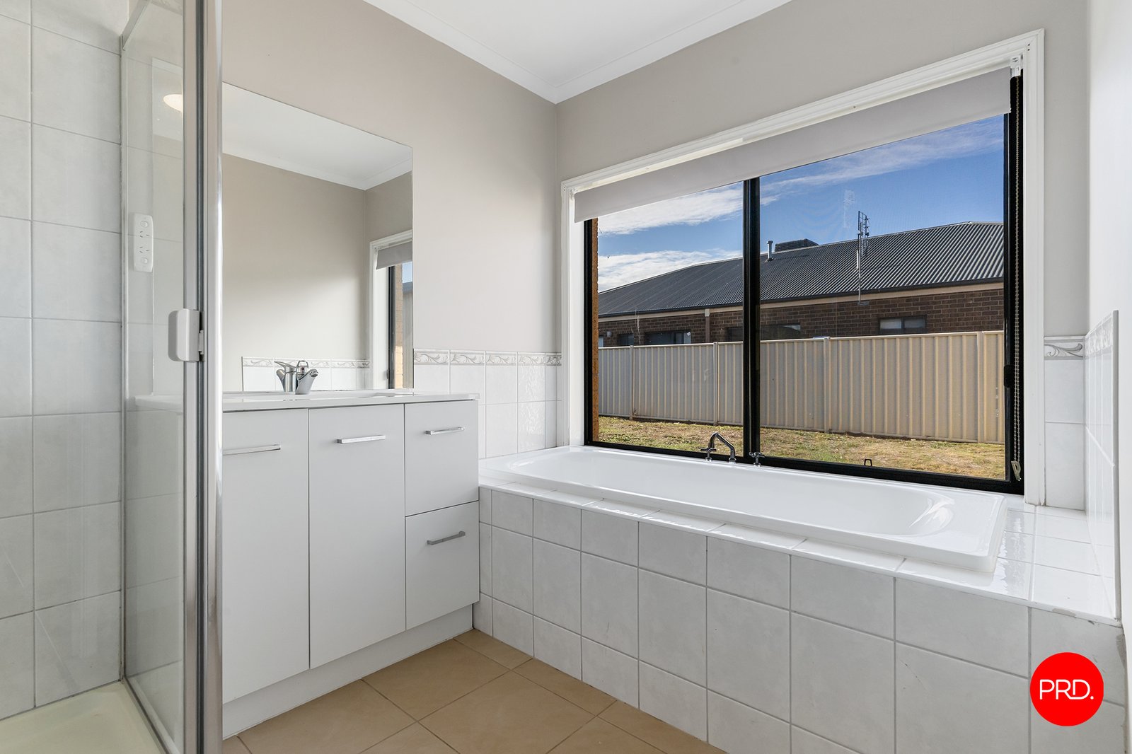 1 Ombana Court ASCOT 13