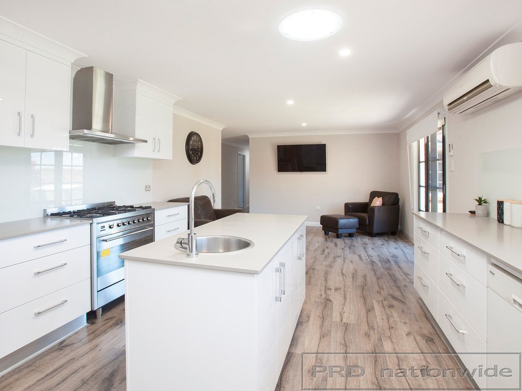 1 Pacific Crescent ASHTONFIELD 8