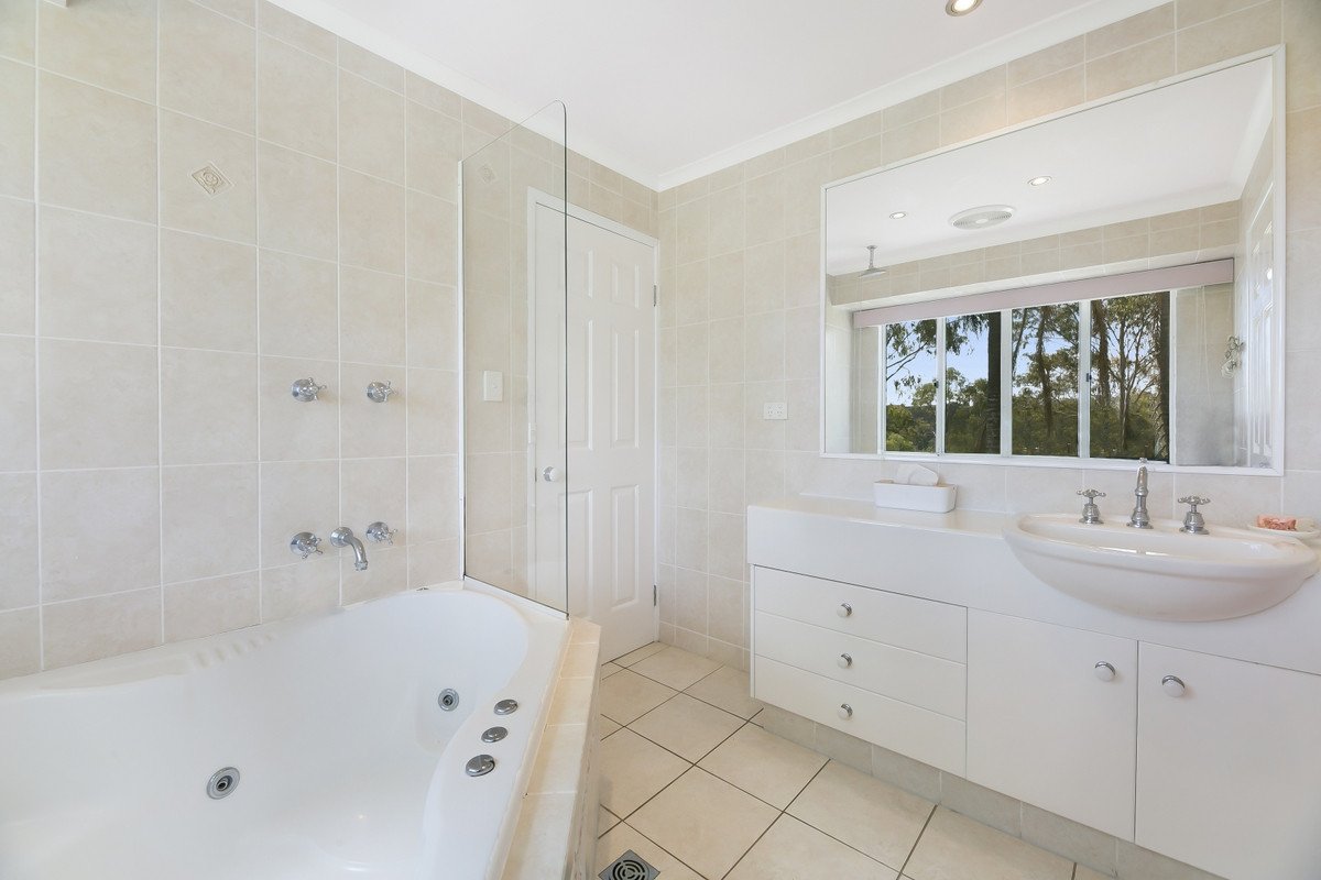 1 Padamo Court Tallebudgera 22