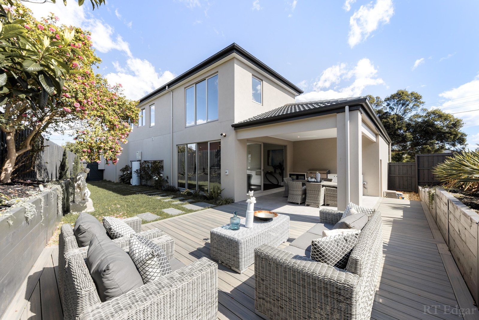 Real Estate and Property in 1 Palm Court, Templestowe Lower, VIC