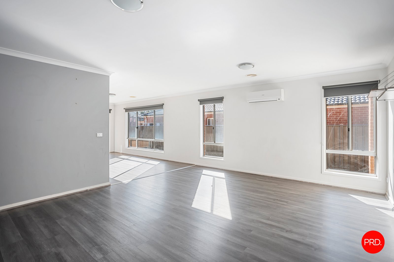 1 Pamela Avenue JACKASS FLAT 3