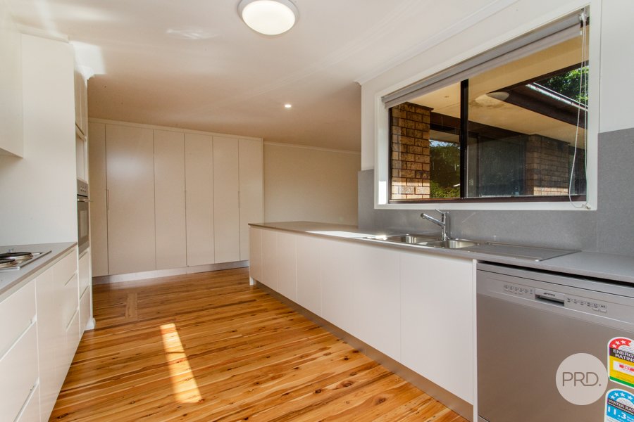 1 Pamela Parade LEONAY 7