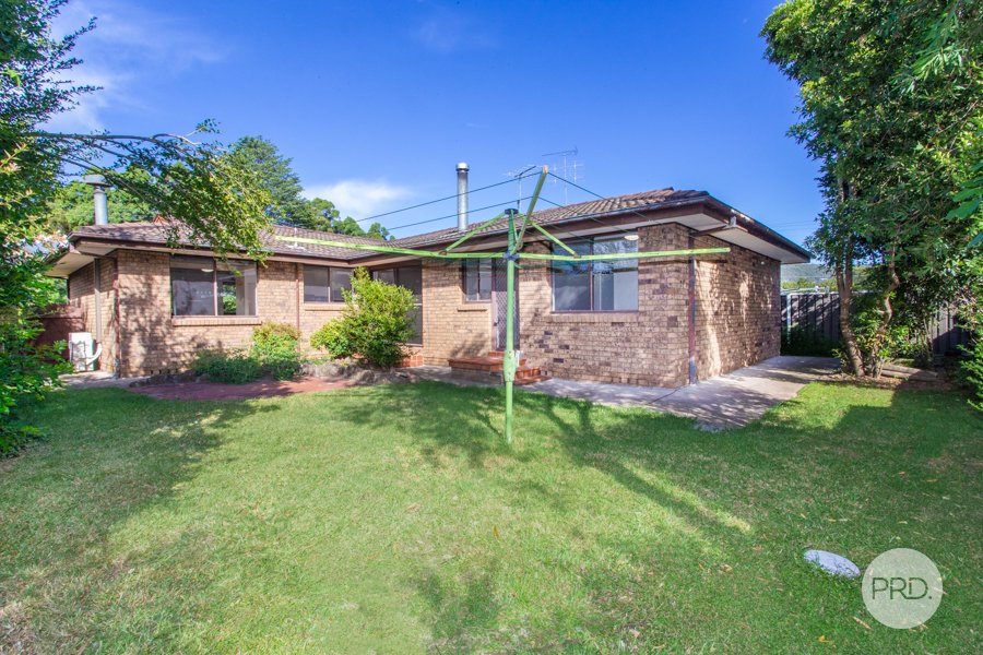 1 Pamela Parade LEONAY 18