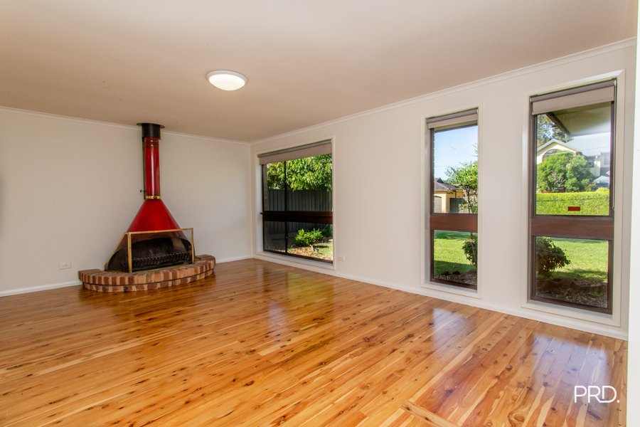 1 Pamela Parade Leonay 4