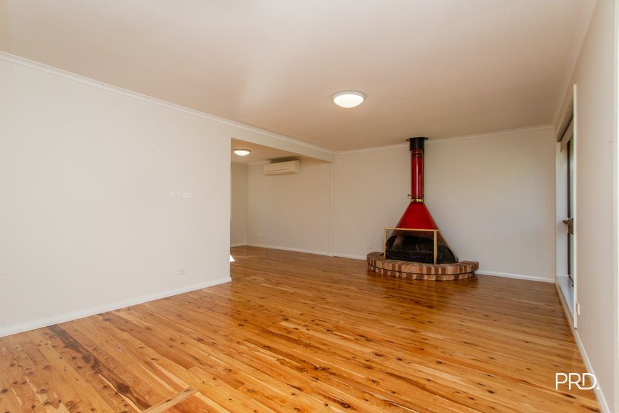 1 Pamela Parade Leonay 5