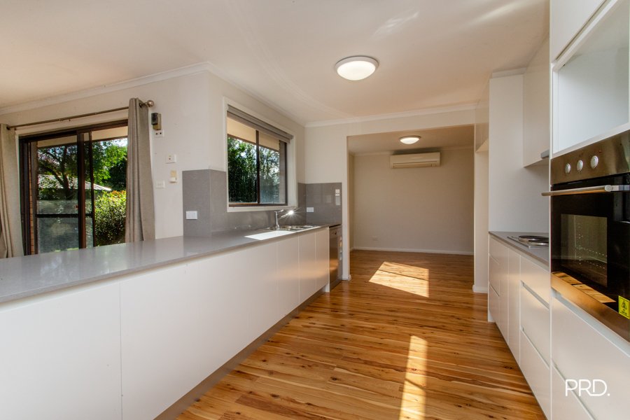 1 Pamela Parade Leonay 7