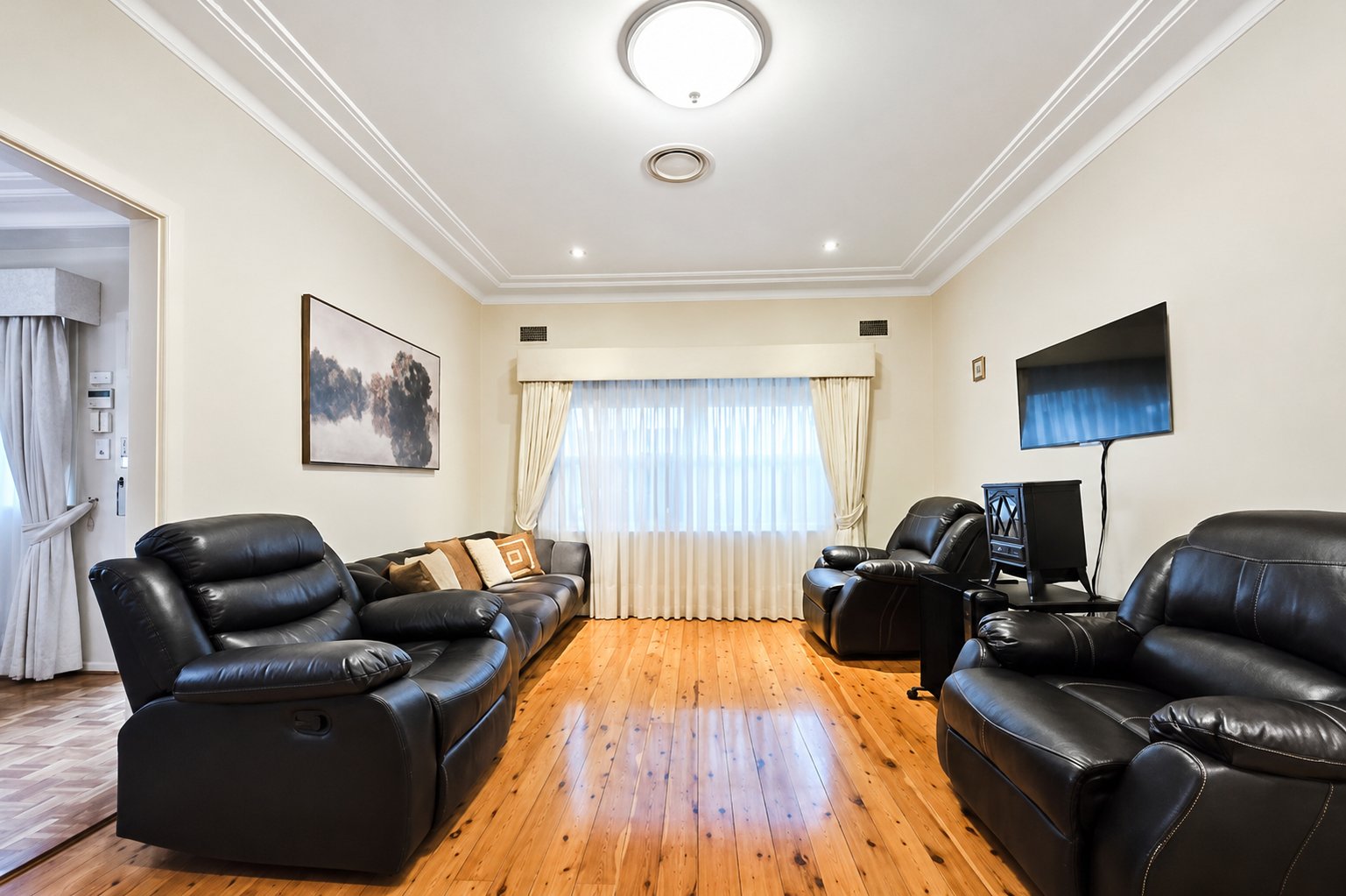 1 Pangee Street KINGSGROVE 3