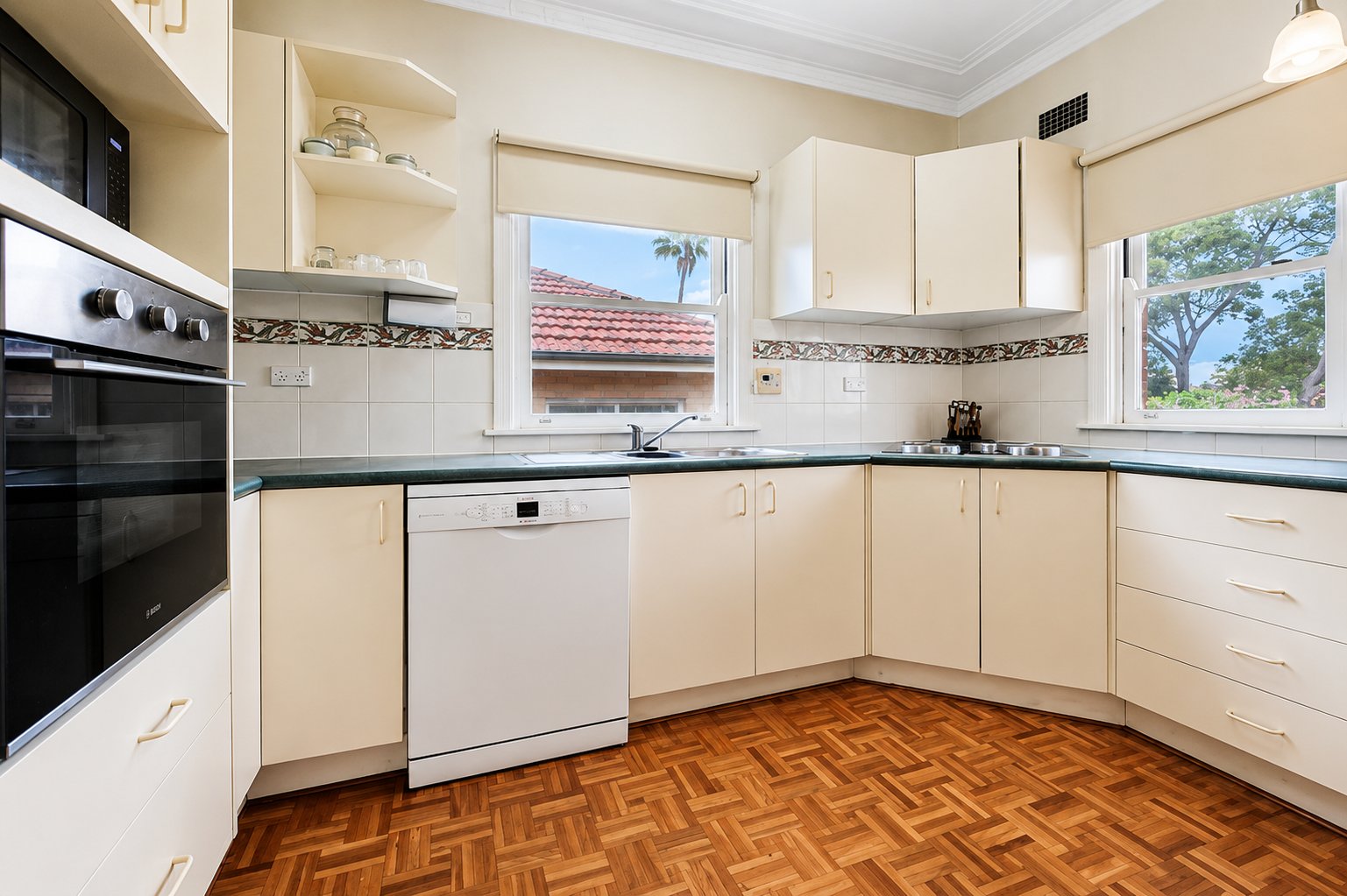1 Pangee Street KINGSGROVE 4