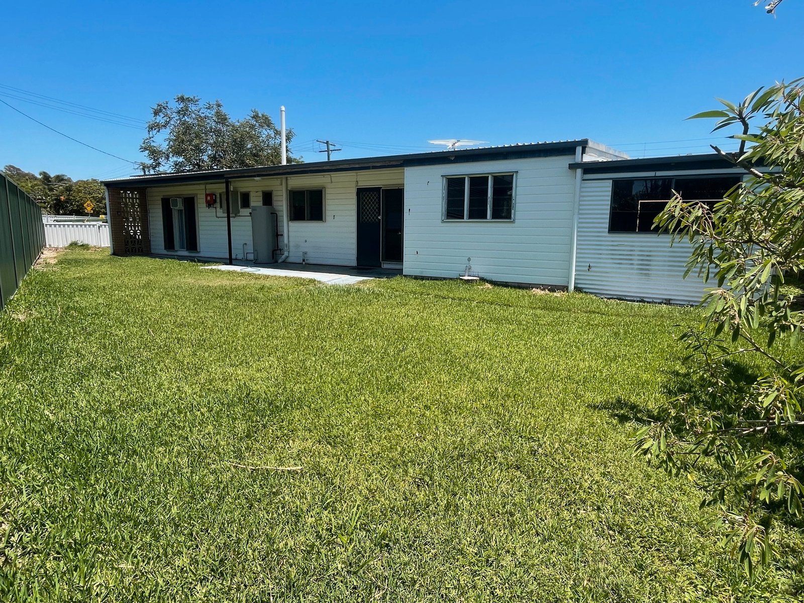 1 Paradise Pde  BONGAREE 2