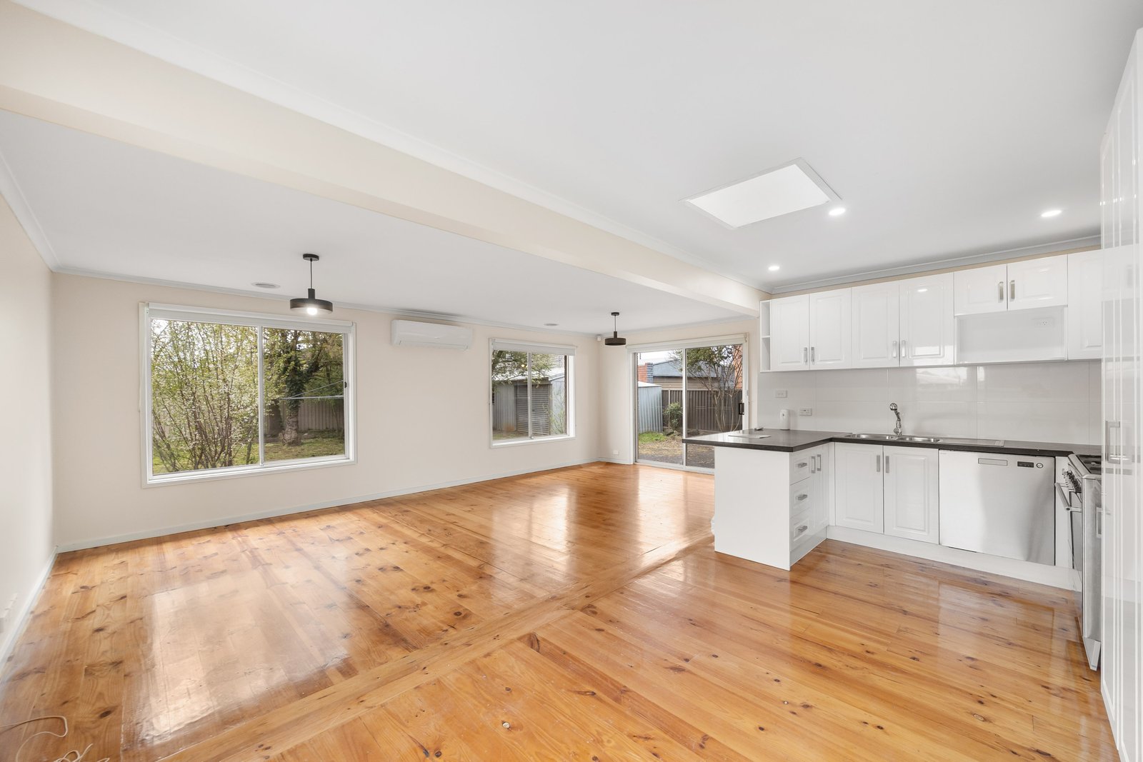 Gallery: 1 Paragon Court