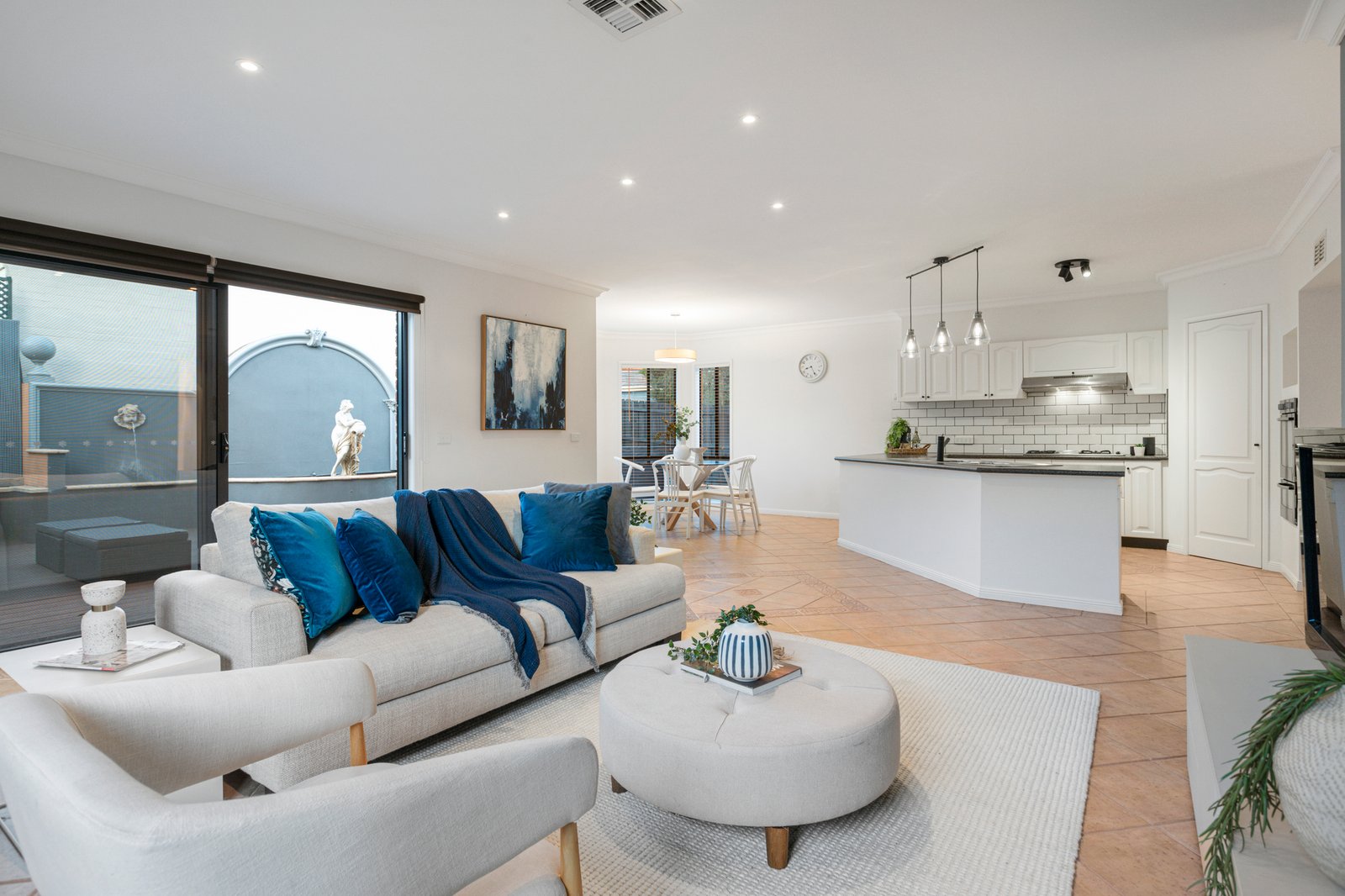 Gallery: 1 Parkview Crescent