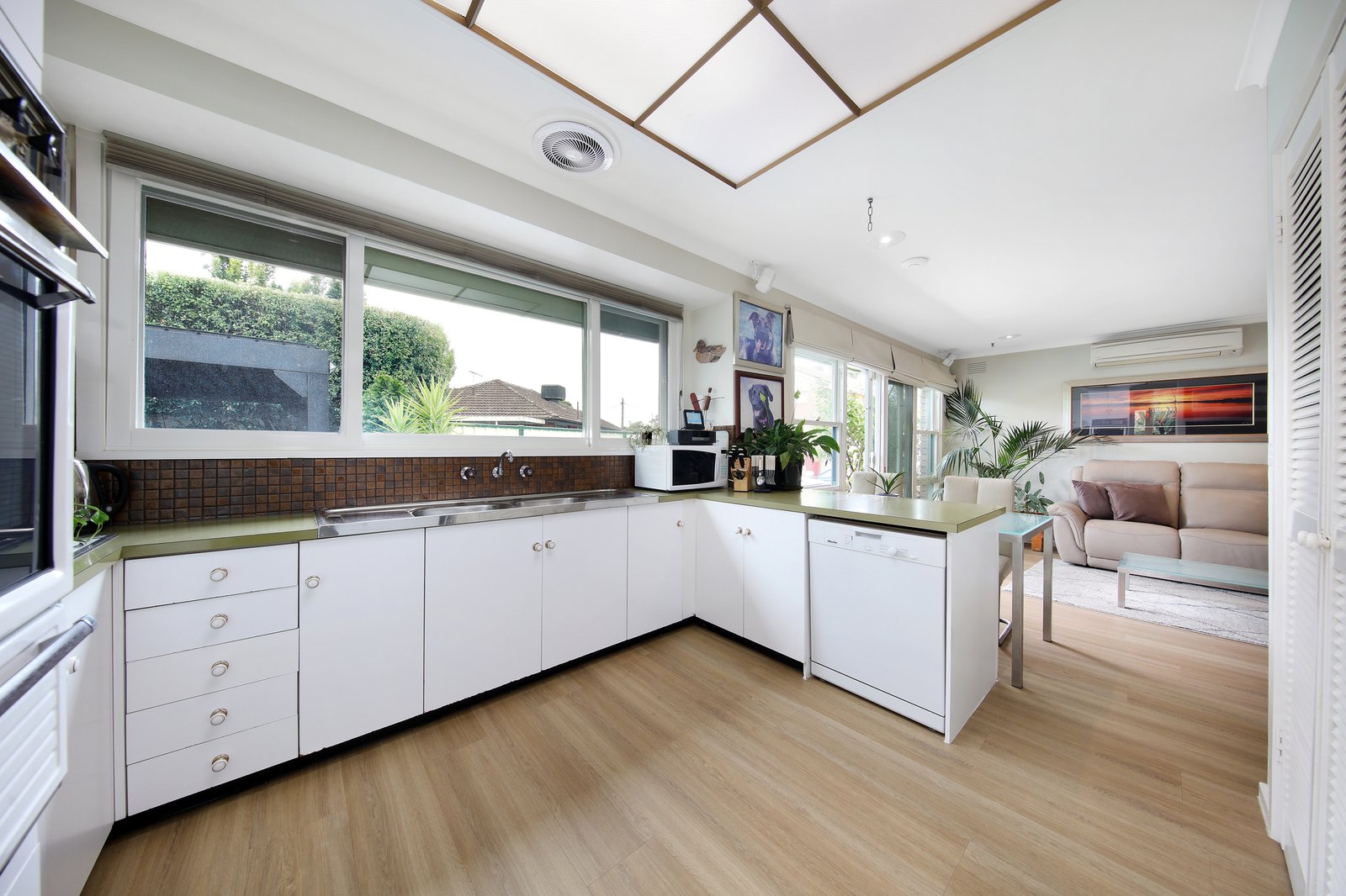 Gallery: 1 Pasadena Crescent