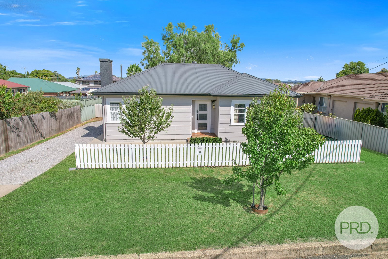1 Patterson Street TAMWORTH 3