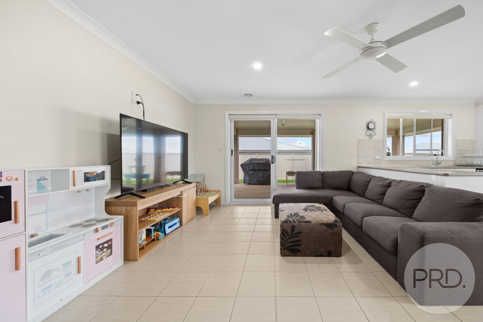 1 Peppin Way GOBBAGOMBALIN 3