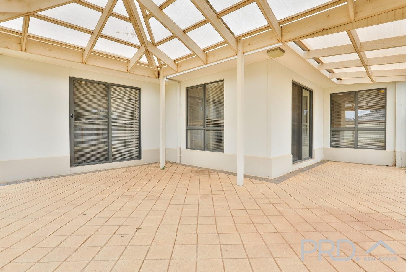 1 Peter John Court MILDURA 15