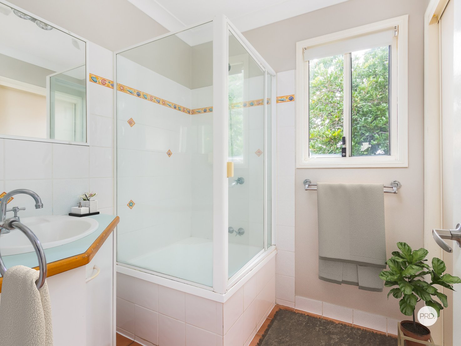 1 PHILLIP Street REDLAND BAY 6