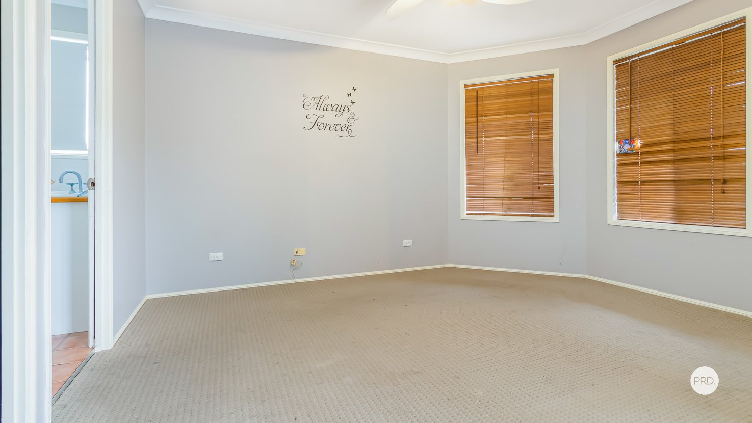 1 PHILLIP Street REDLAND BAY 14