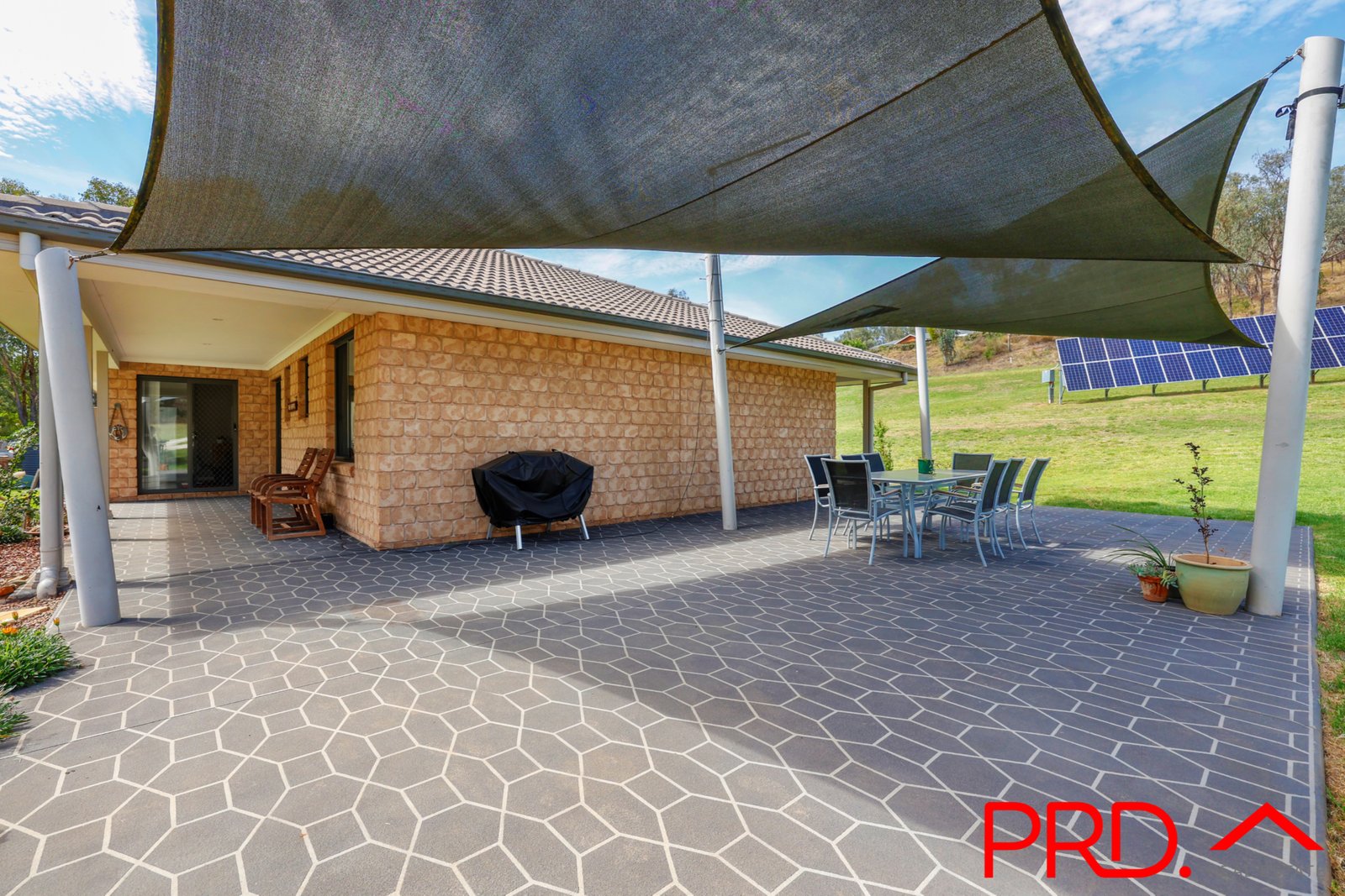 1 Pindari Drive TAMWORTH 6