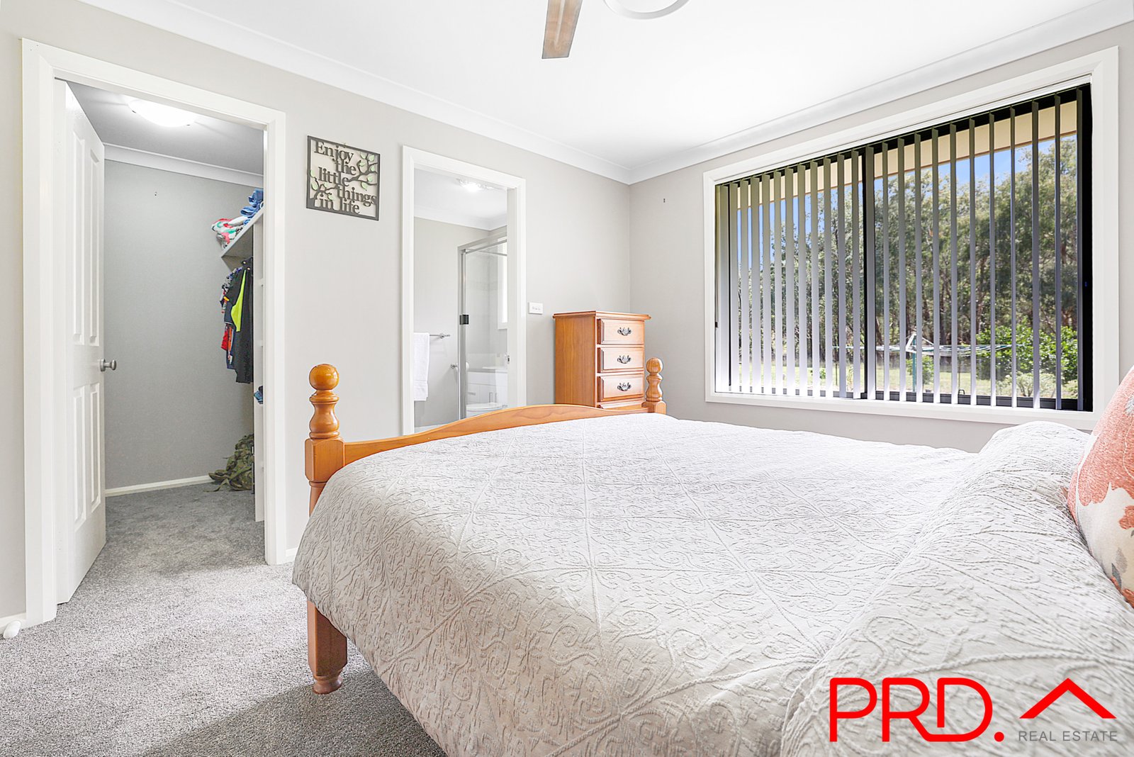 1 Pindari Drive TAMWORTH 16