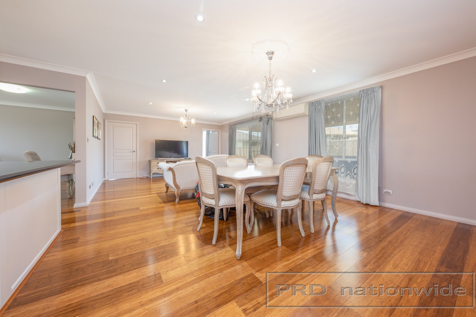 1 Portabello Crescent THORNTON 6