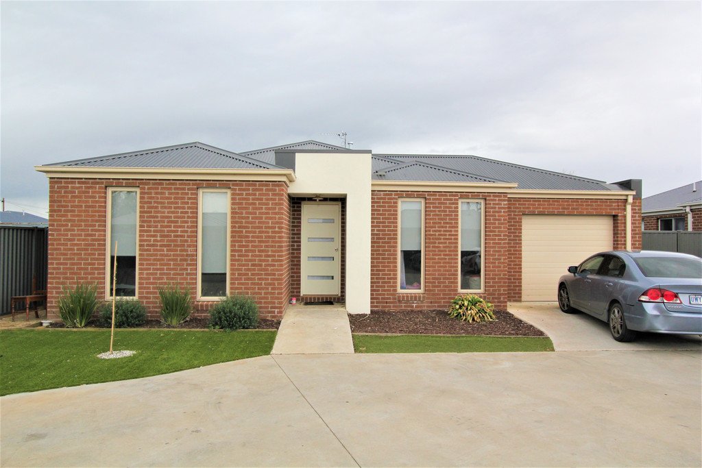 1 Pozieres Place SEBASTOPOL 1