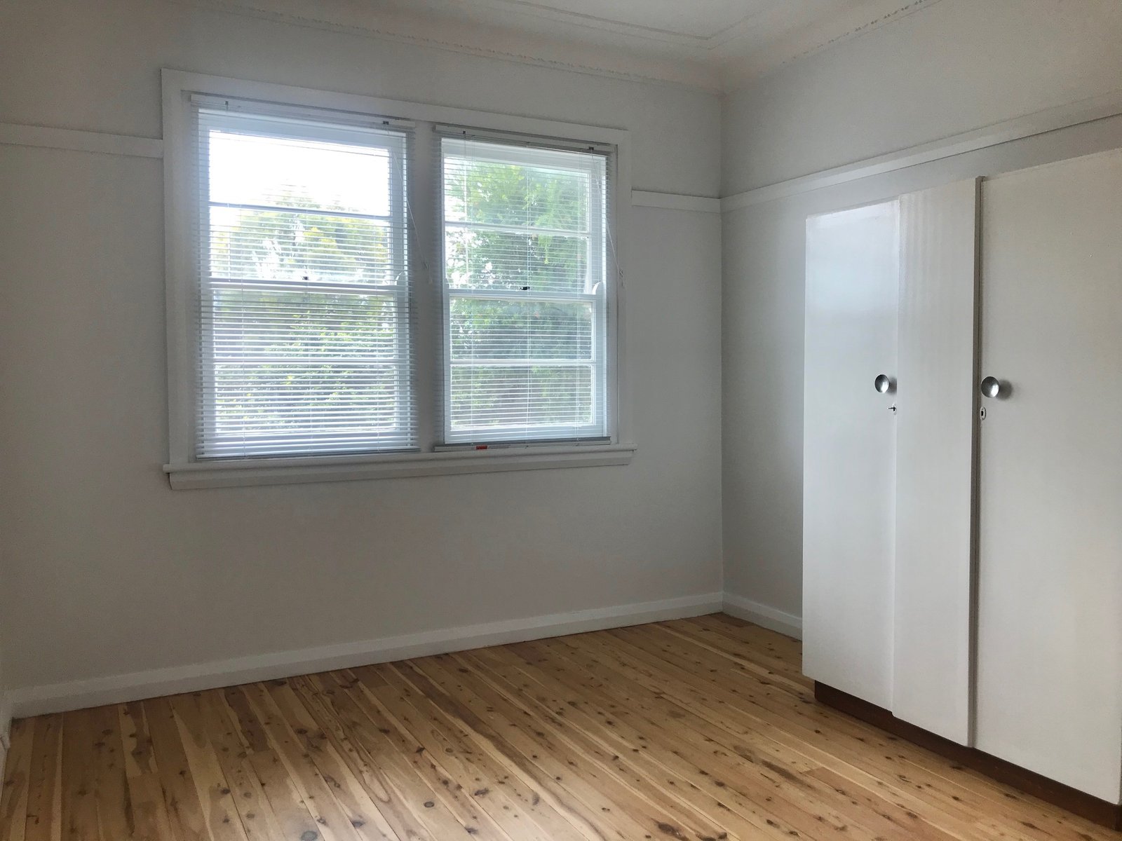 1 Preston Avenue SOUTH TAMWORTH 3