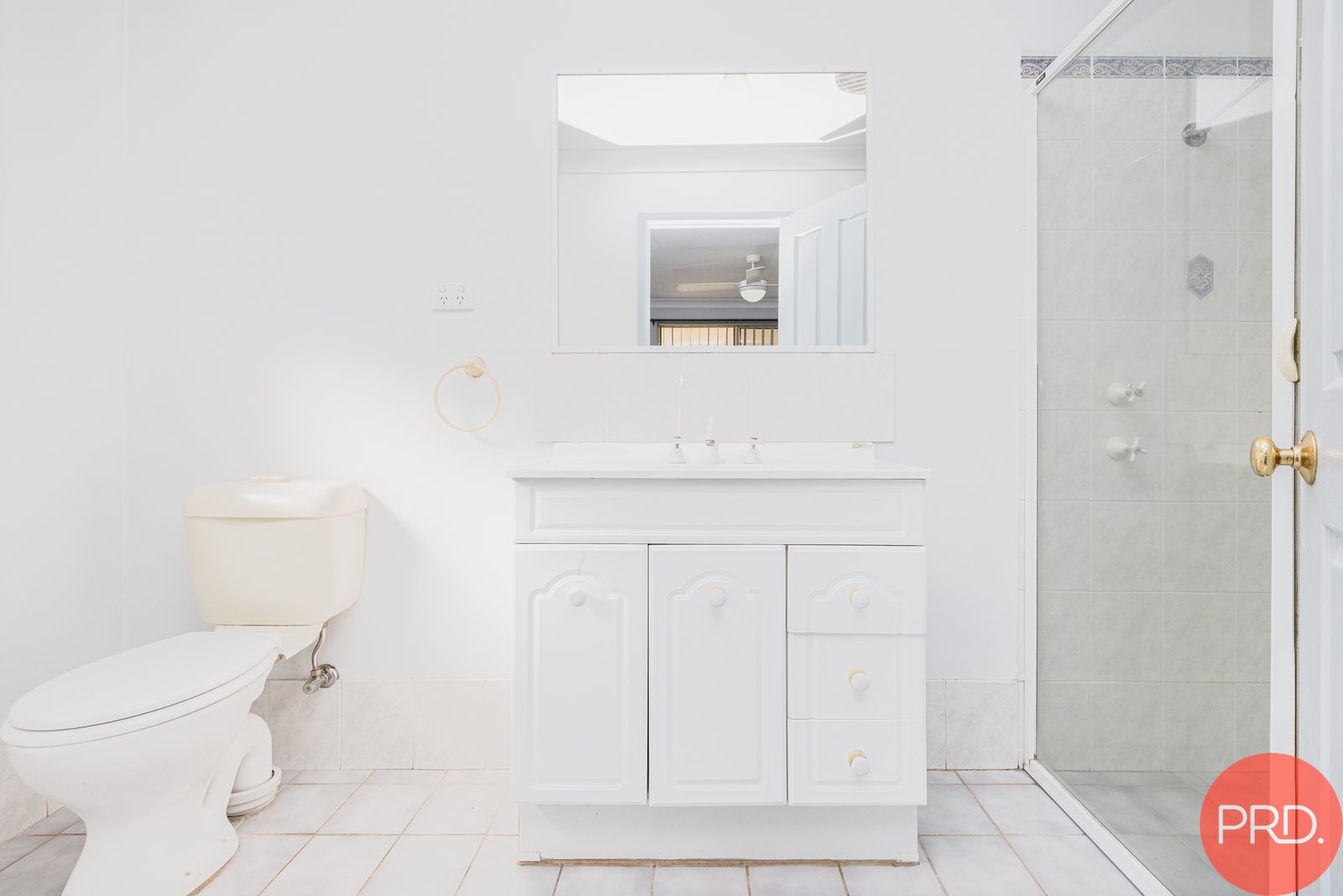 1 Pyalla Avenue ABERGLASSLYN 8