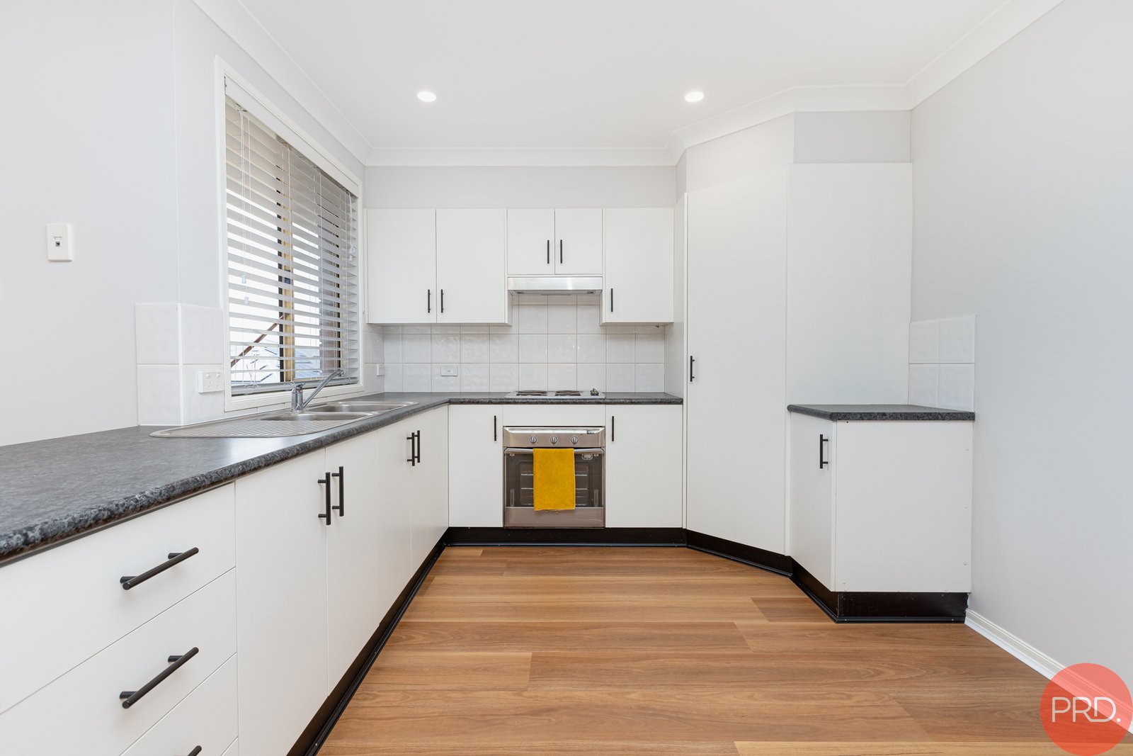 1 Pyalla Avenue ABERGLASSLYN 8